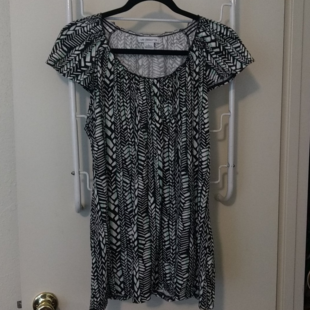 Liz Claiborne Short sleeve scoop neck Top